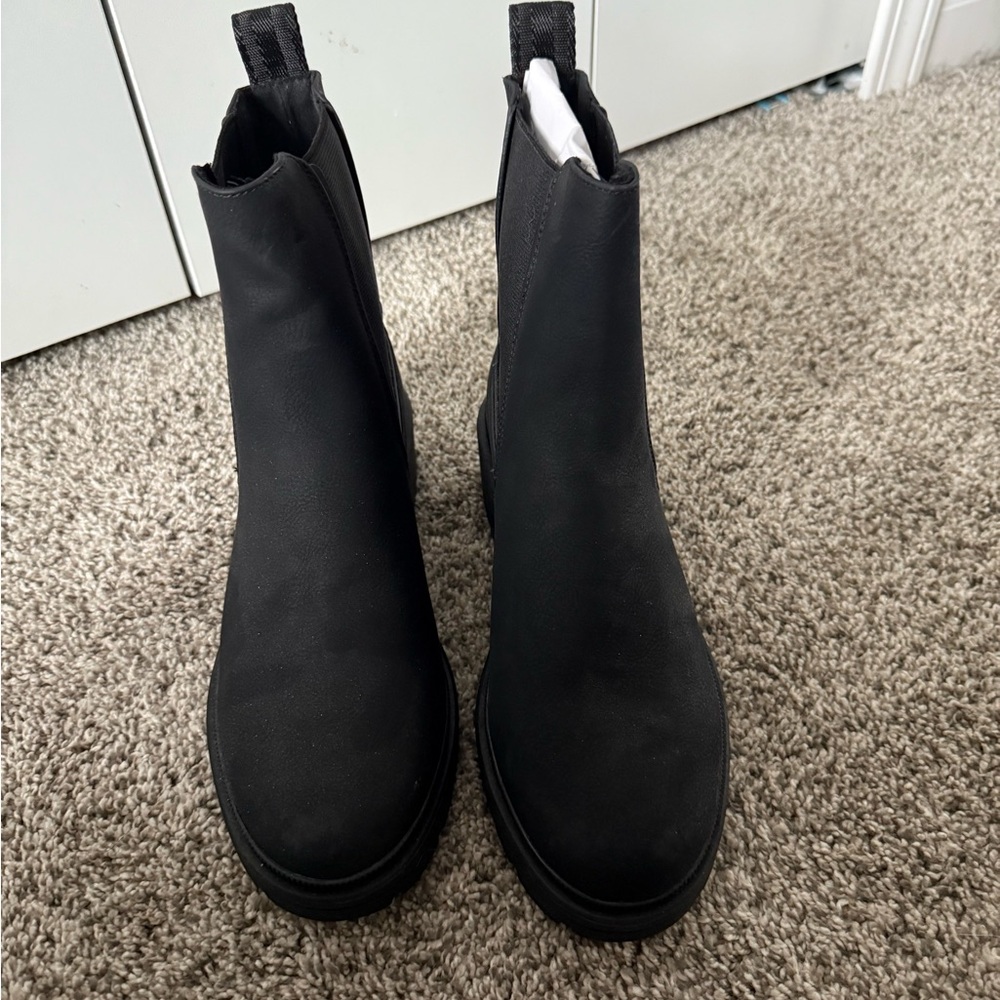 Stylish Black Women's Boots